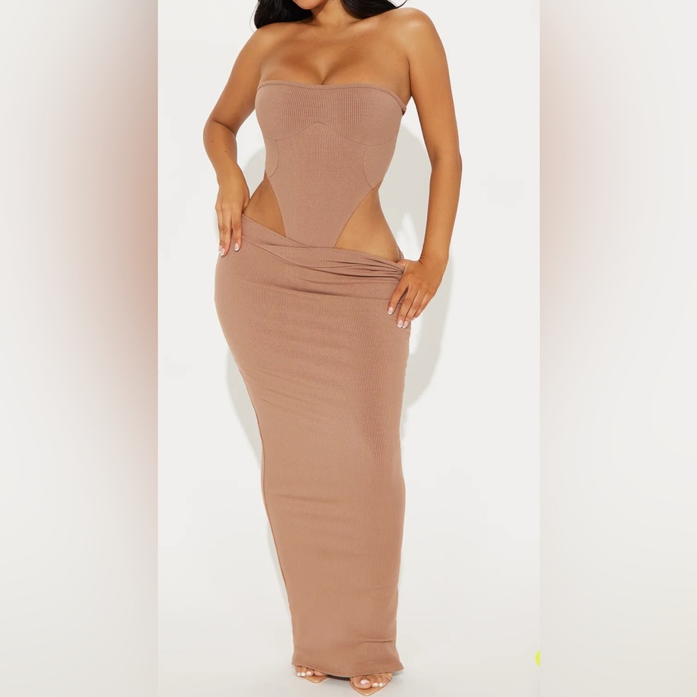 Nude Fashion Nova Ribbed Set.